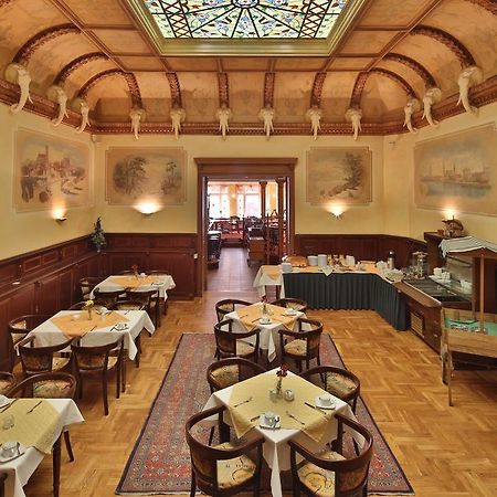Hotel Elefant シュヴェリーン エクステリア 写真
