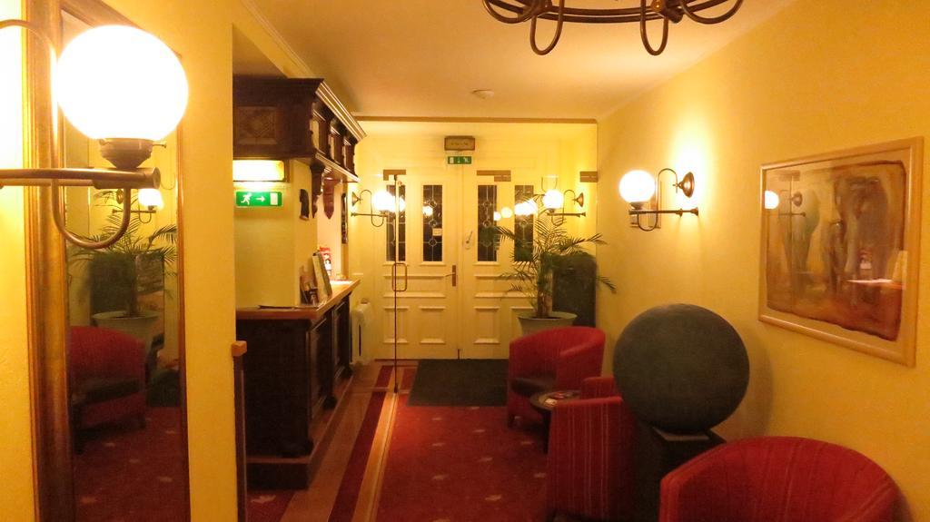 Hotel Elefant シュヴェリーン エクステリア 写真
